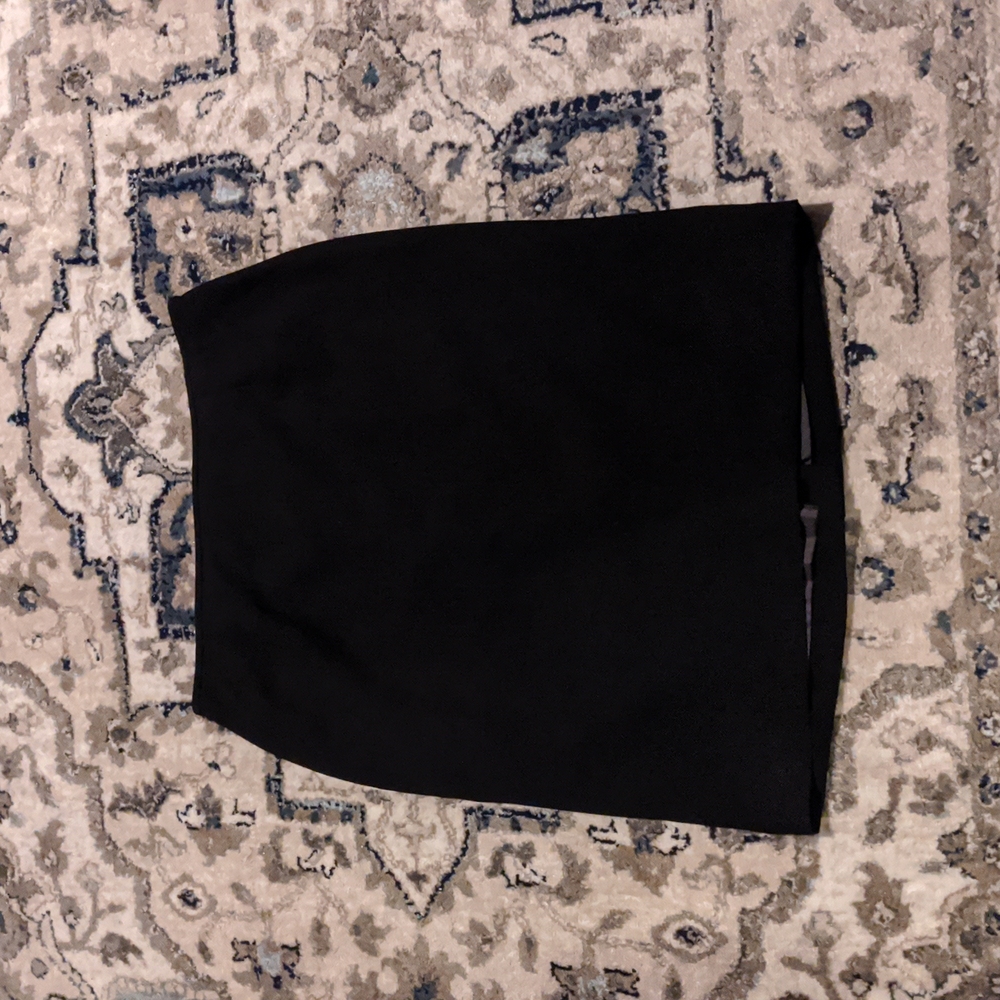 Black skirt